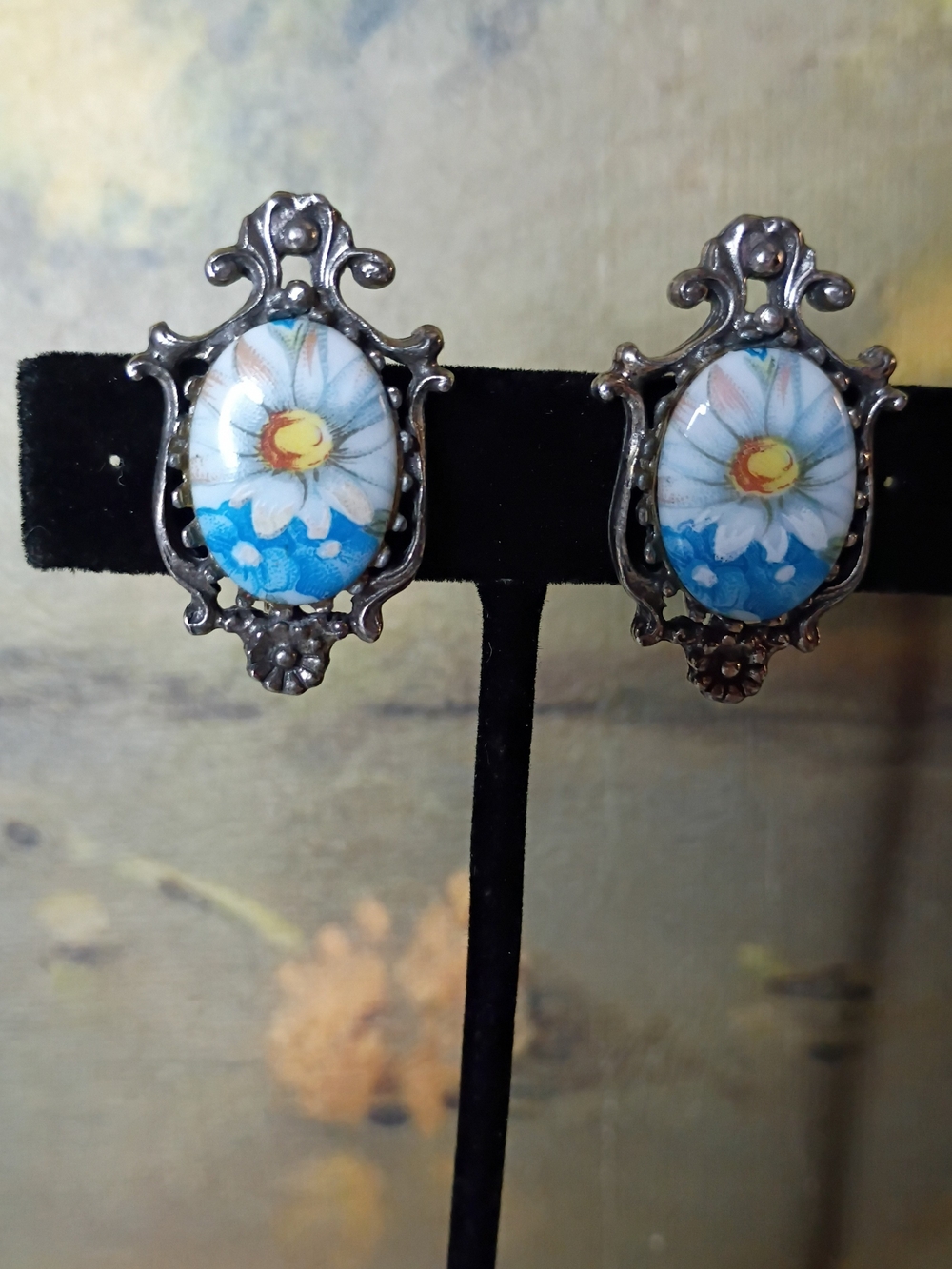 Florenza Blue Daisy Cabochon Clip-On Earrings with Silver-Tone Filigree
